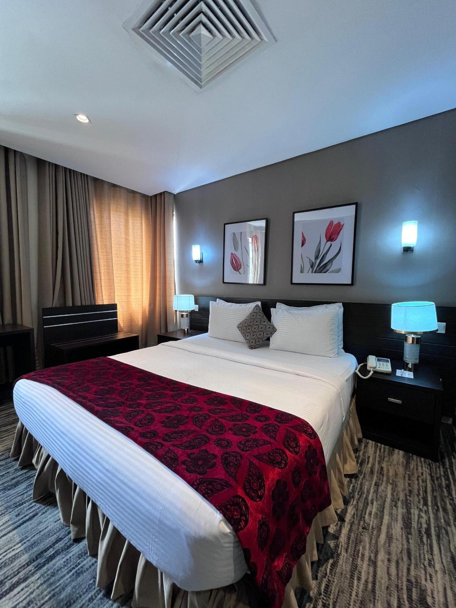 Superior Suites Golden Tulip Oniru